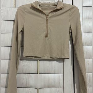 Zip half crop sleem tee, medium